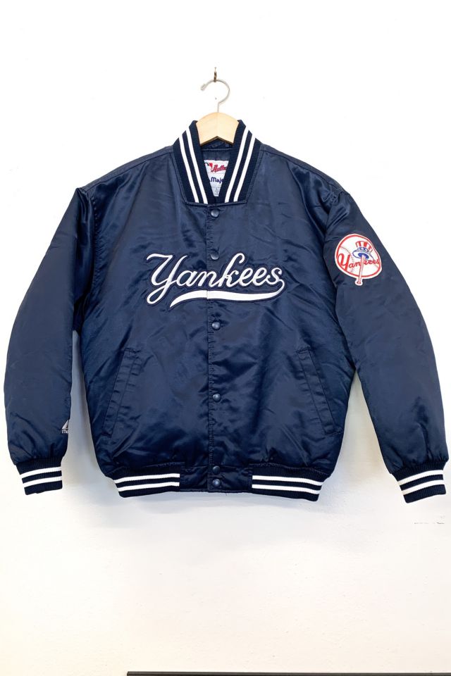 majestic yankees bomber jacket