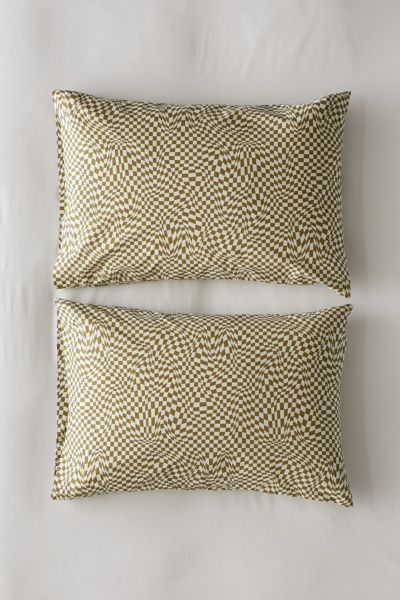 BAGGU Trippy Checker Pillowcase Set Urban Outfitters