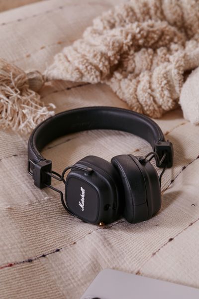 Marshall Major IV On-Ear Bluetooth Headphones | Urban Outfitters