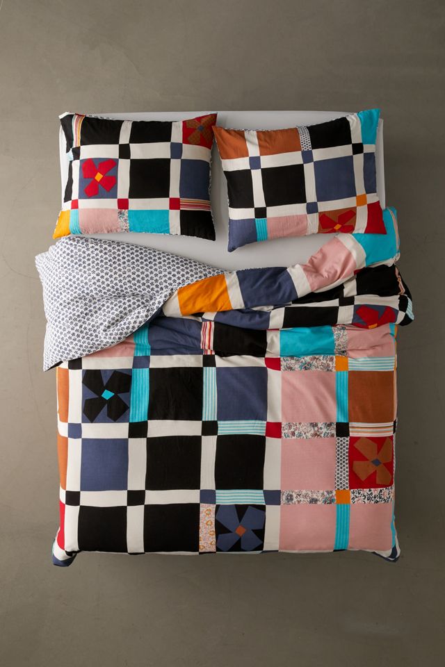 Atwood Duvet Cover | Urban Outfitters