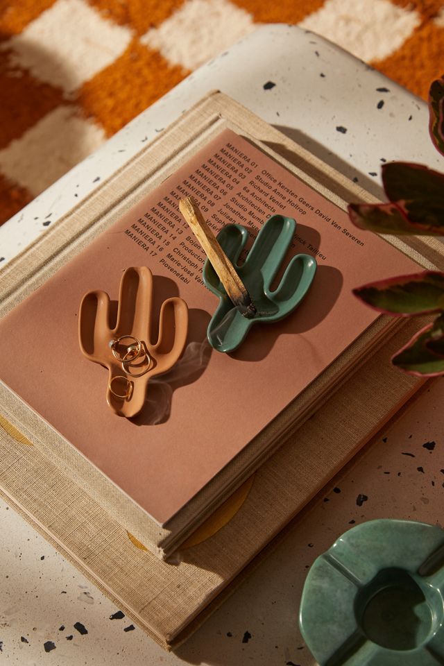 Cactus Shaped Ashtray Urban Outfitters