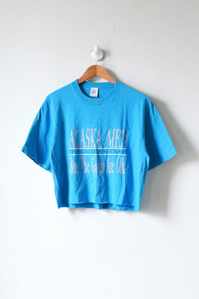 Vintage 90s “Alaska Men” Cropped T-Shirt | Urban Outfitters