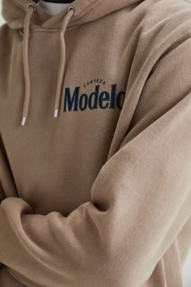 Modelo Can Mosaic Hoodie Sweatshirt #4