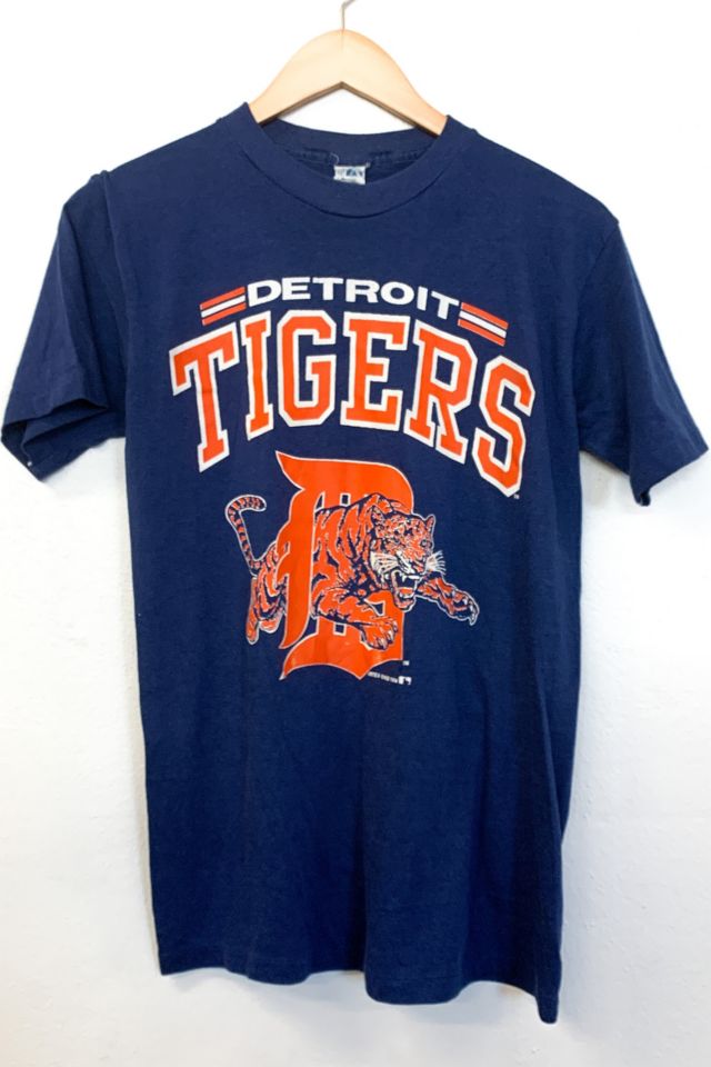 detroit tigers retro shirt