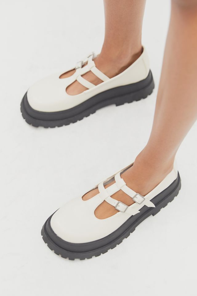 UO Tonia Double-Strap Treaded Classic Mary Jane | Urban Outfitters