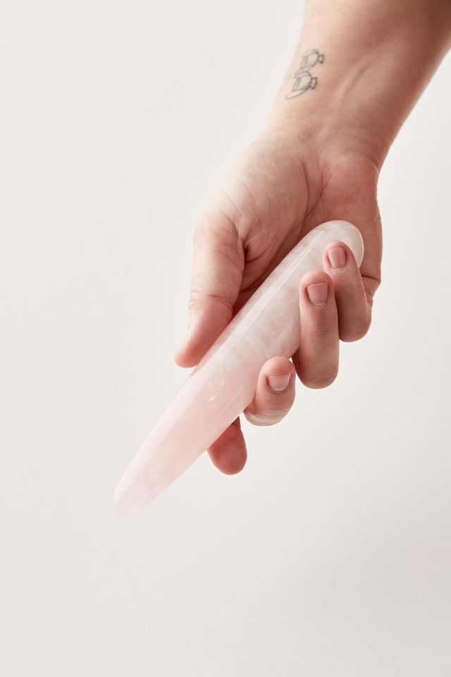 Chakrubs The Heart Slim Rose Quartz | Urban Outfitters
