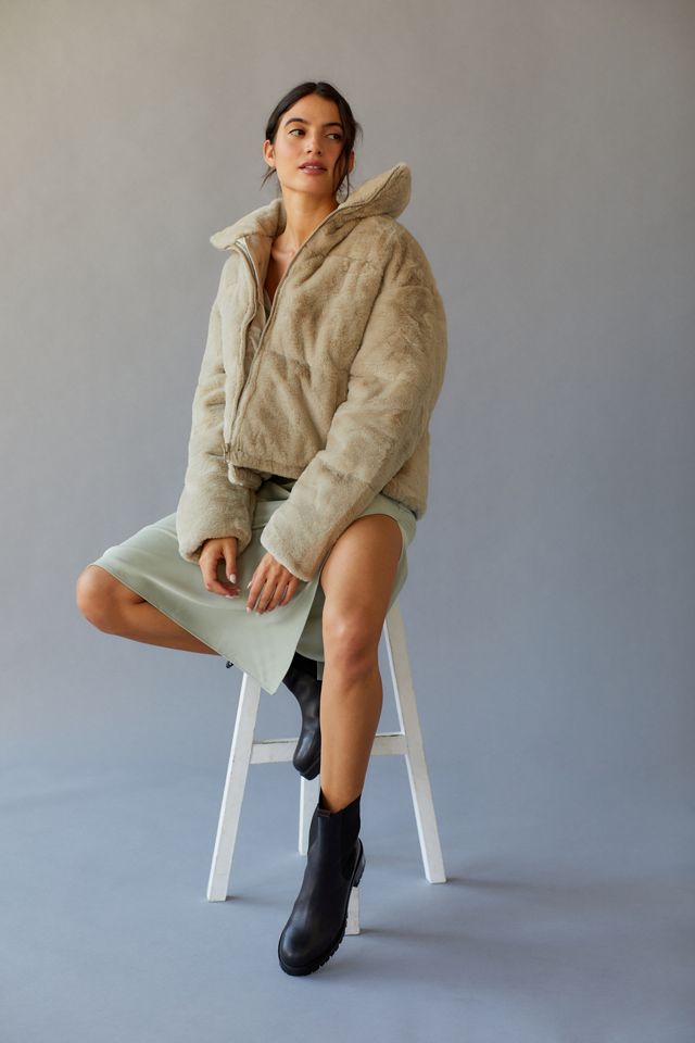 Apparis Billie Faux Fur Coat | Urban Outfitters