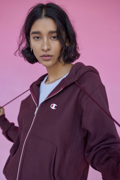 Champion sweater hotsell urban outfitters peru