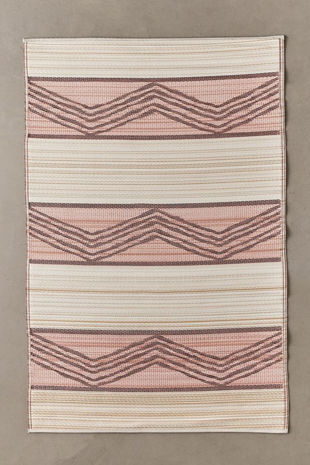 Lanny Reversible Indoor/Outdoor Rug | Urban Outfitters