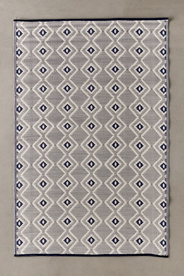 Remmy Reversible Indoor/Outdoor Rug | Urban Outfitters