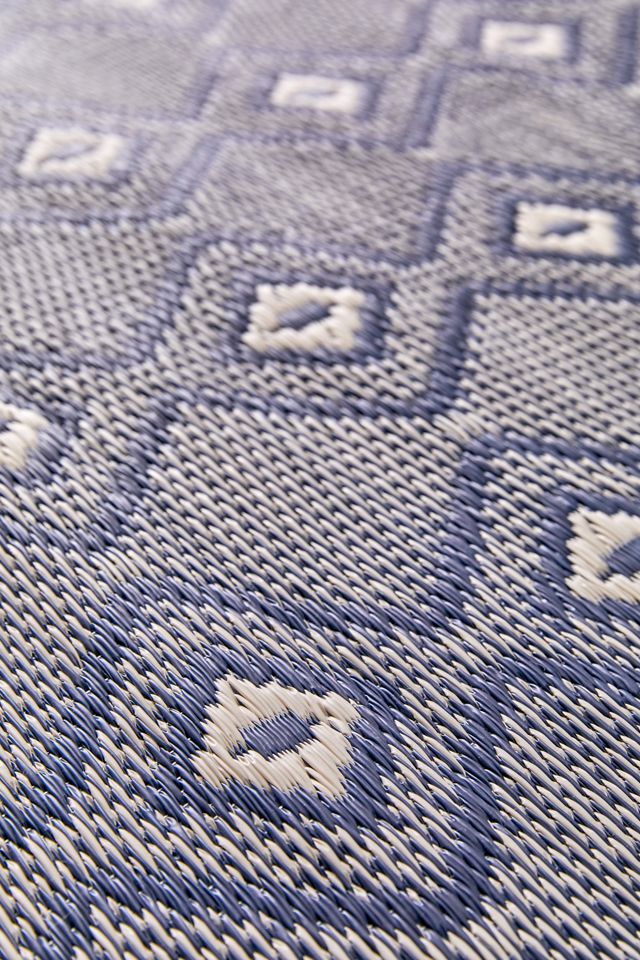 Remmy Reversible Indoor/Outdoor Rug | Urban Outfitters