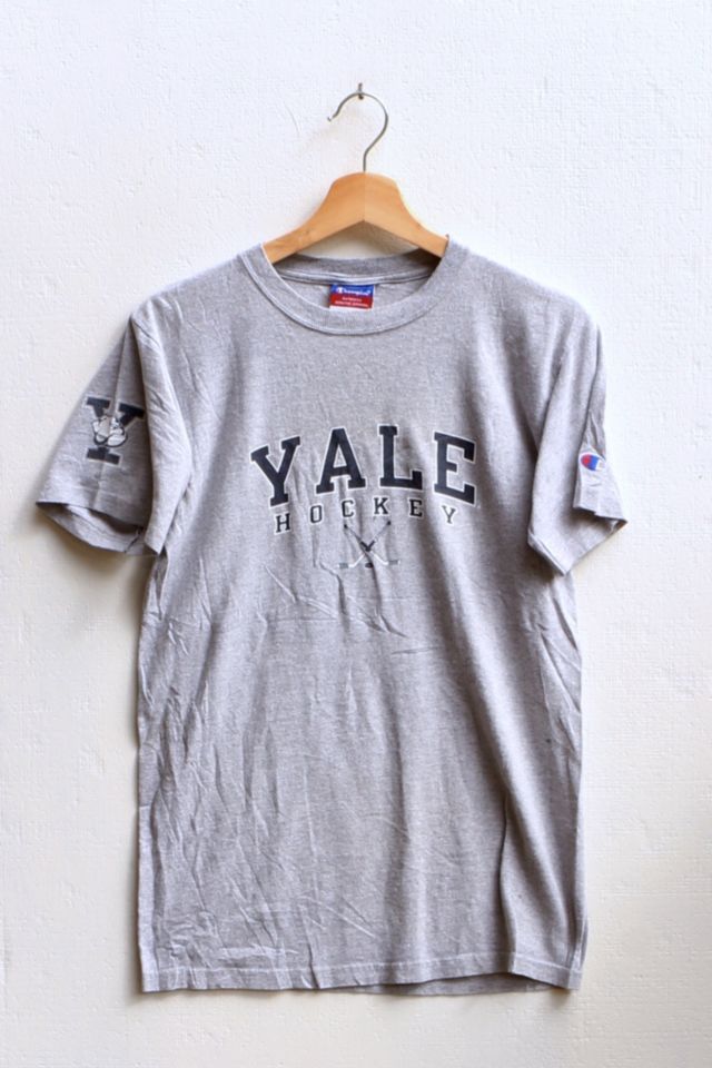 Vintage Champion Yale University Hockey T-shirt | Urban Outfitters