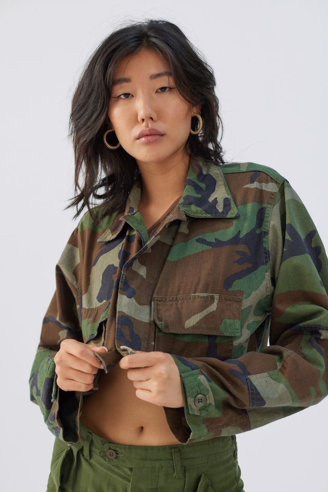 Womens cropped 2024 camo jacket