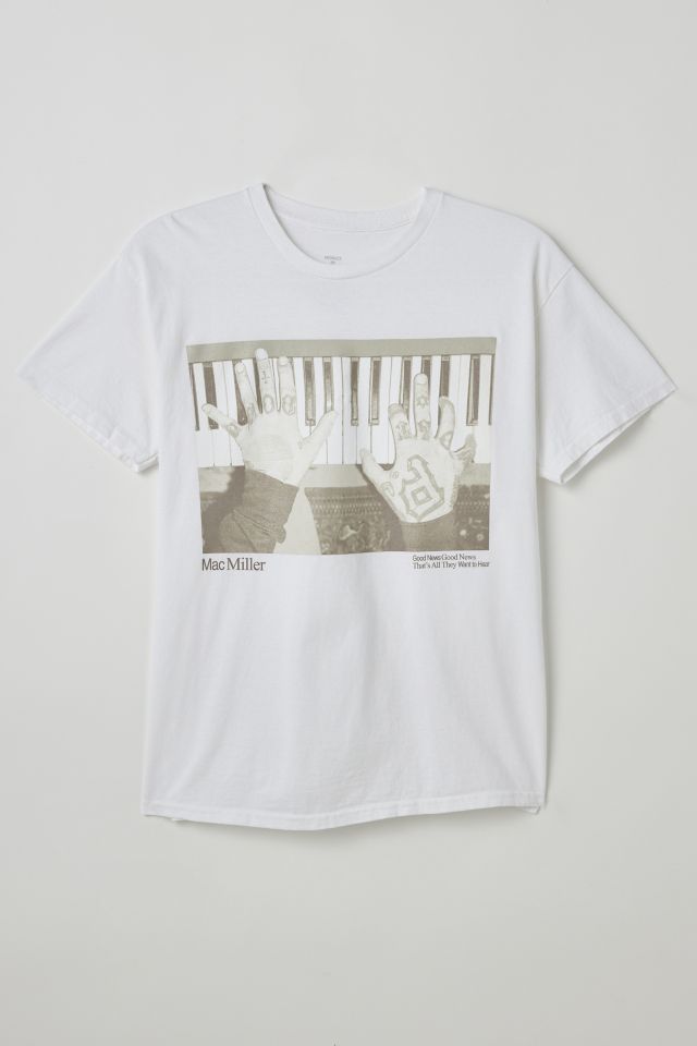 Mac Miller Piano Photo Tee | Urban Outfitters