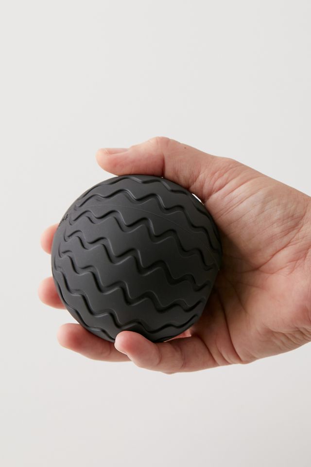 Therabody Wave Solo Vibration Device | Urban Outfitters