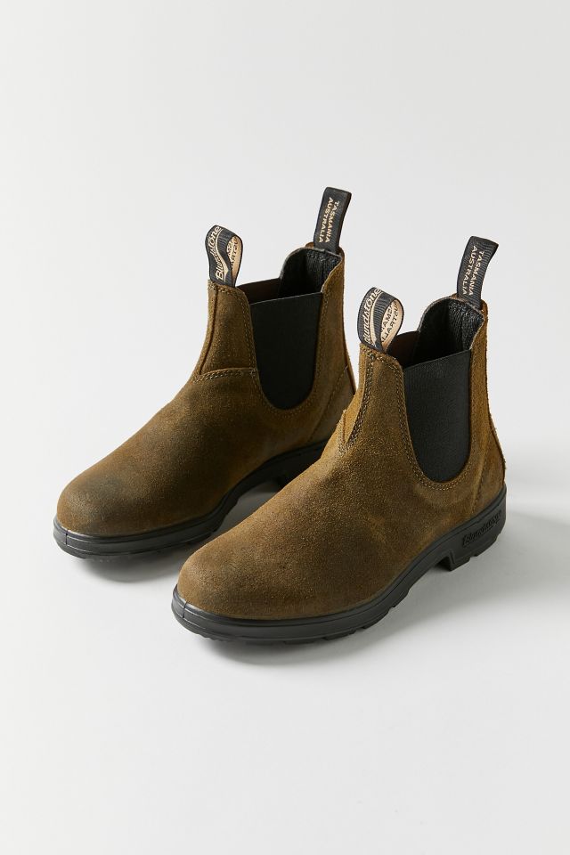 Blundstone Women s Originals Suede Chelsea Boot Urban Outfitters