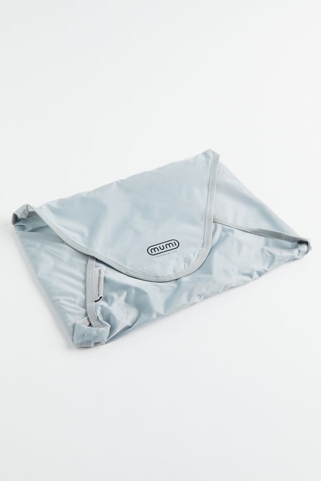 mumi Garment Folder #2
