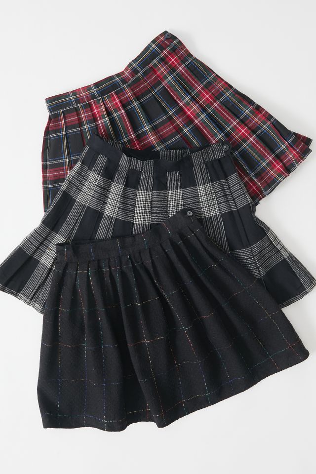 Urban outfitters black clearance and white plaid skirt