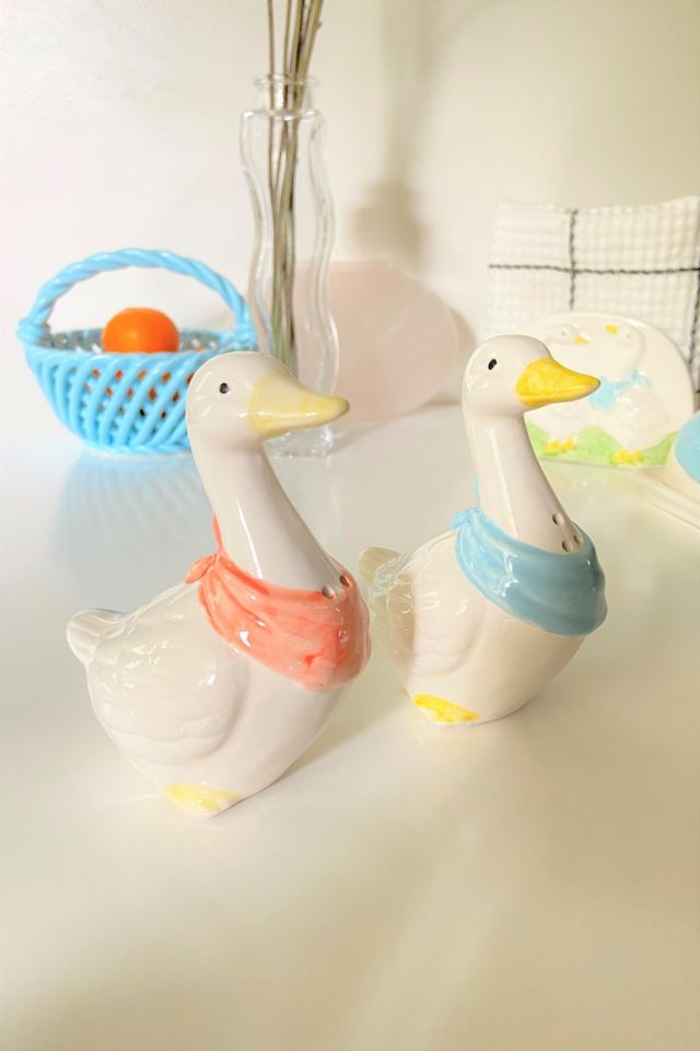 Duck salt shop and pepper shakers