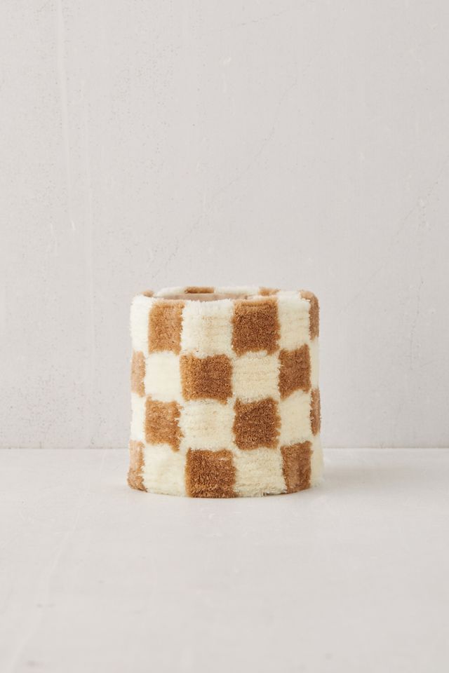 Checkerboard Tufted Planter Cover #4