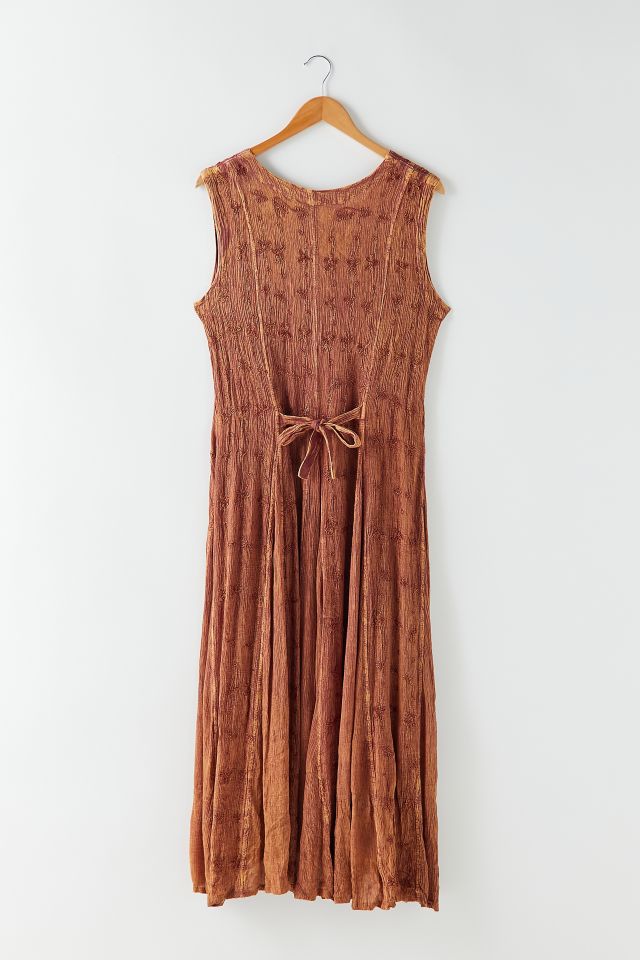 Robe midi brodée à fleurs vintage #1