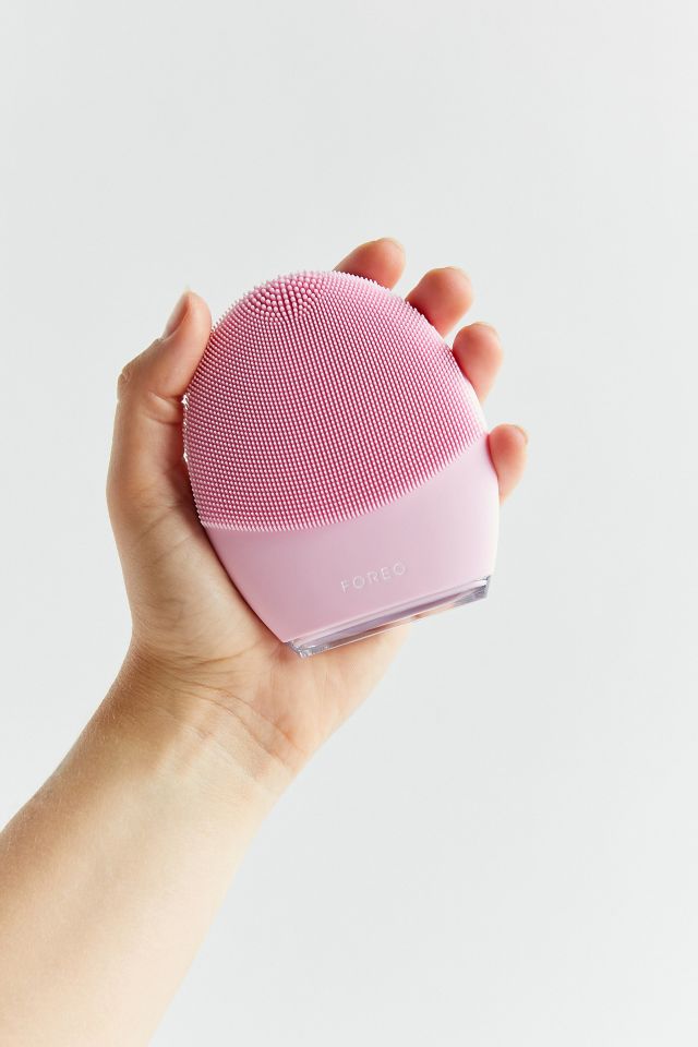 Foreo LUNA 3 For Normal Skin Facial Cleansing Device | Urban