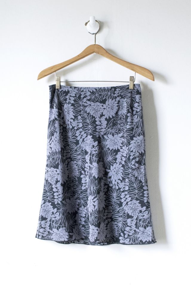 Vintage 00s Black & Grey Floral Skirt | Urban Outfitters