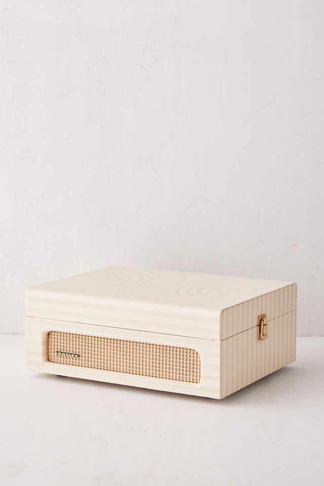 Crosley UO Exclusive Debossed Hilo Voyager Record Player #3