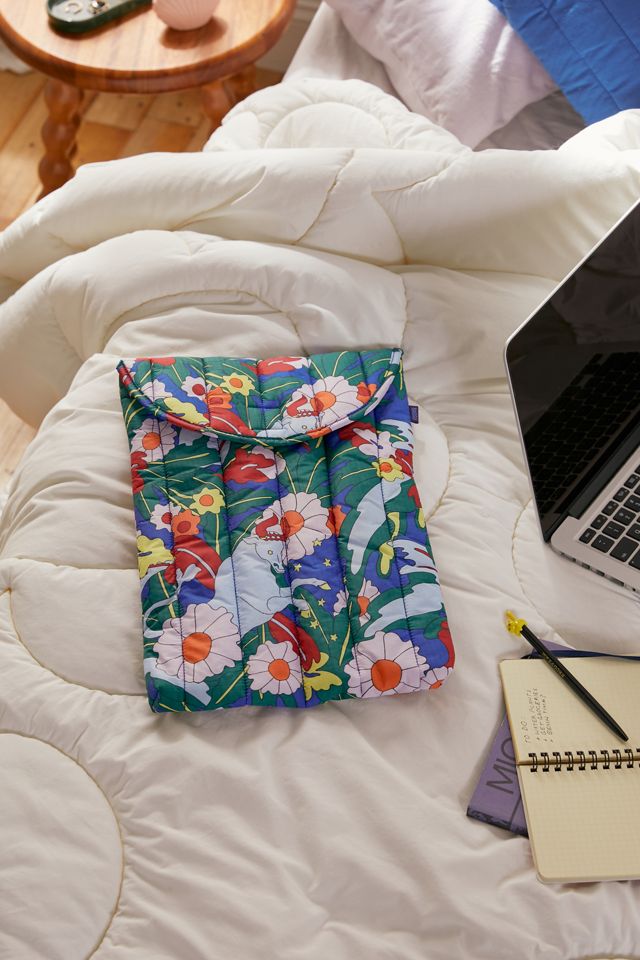 urbanoutfitters.com | BAGGU UO Exclusive Astrology Puffy 16” Laptop Sleeve