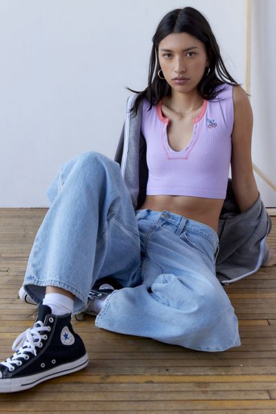 https://images.urbndata.com/is/image/UrbanOutfitters/64074529_263_b?$medium$&qlt=80&fit=constrain