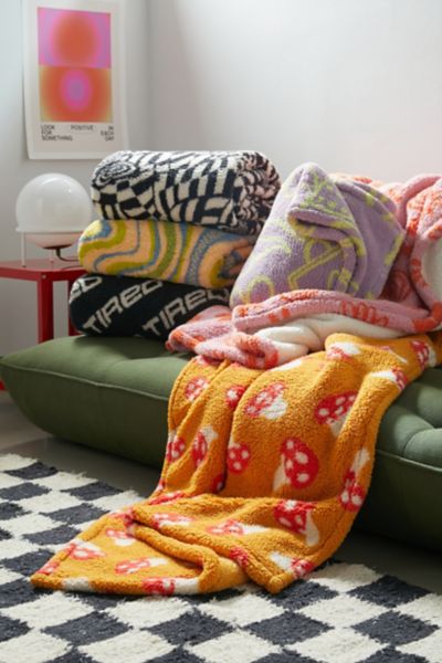 Printed Fleece Throw Blanket Urban Outfitters