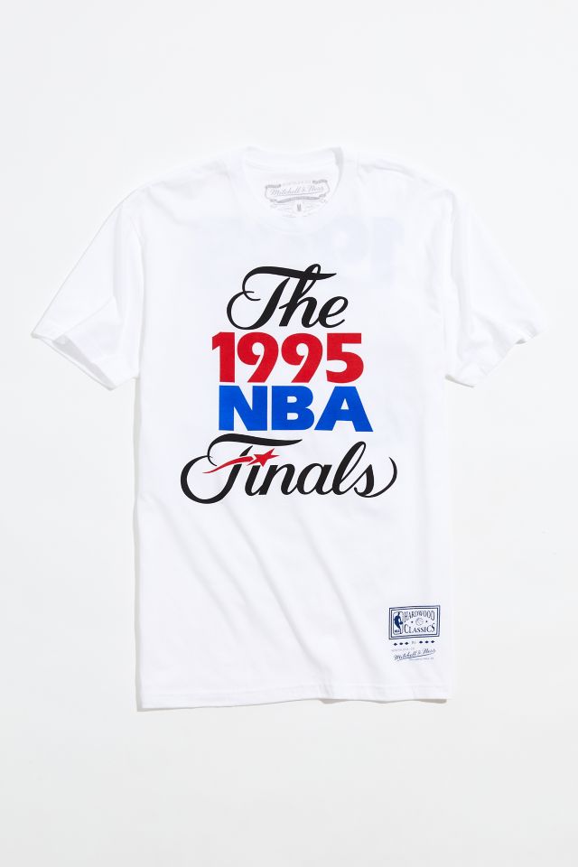 Mitchell & Ness Houston Rockets NBA Champs Tee  Urban Outfitters Japan -  Clothing, Music, Home & Accessories