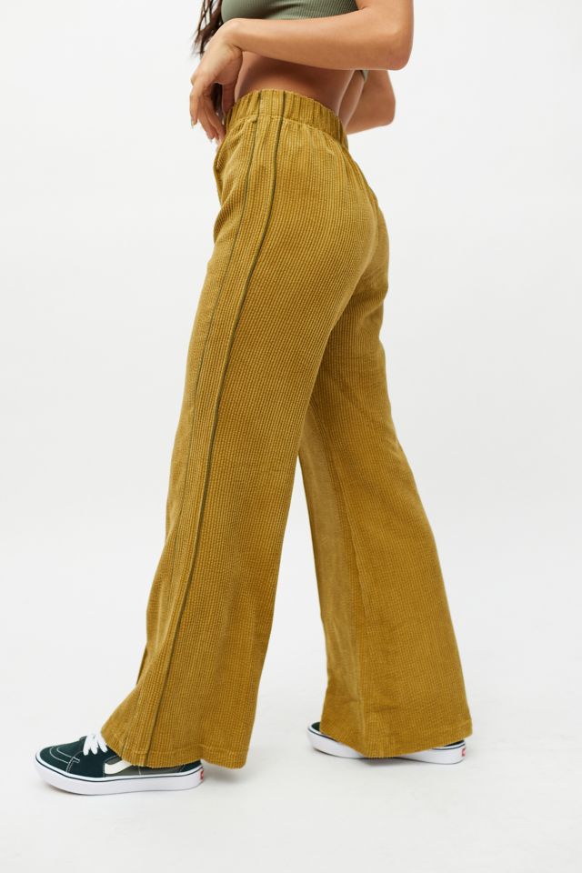 BDG Urban Outfitters Mom High Rise Yellow Corduroy Pants 28 - $30 - From  Ridley