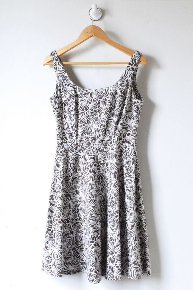 Vintage 90s Black & White Lineart Floral Printed Dress | Urban Outfitters