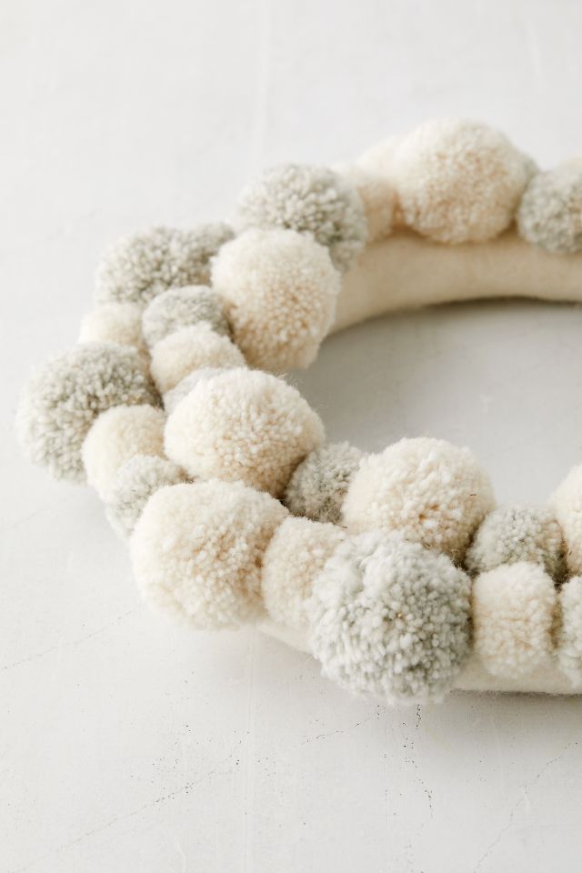 Pompom Wreath #1