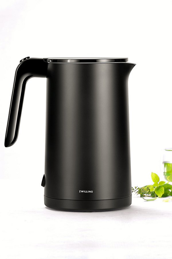 Zwilling Enfinigy Cool Touch Kettle In Black