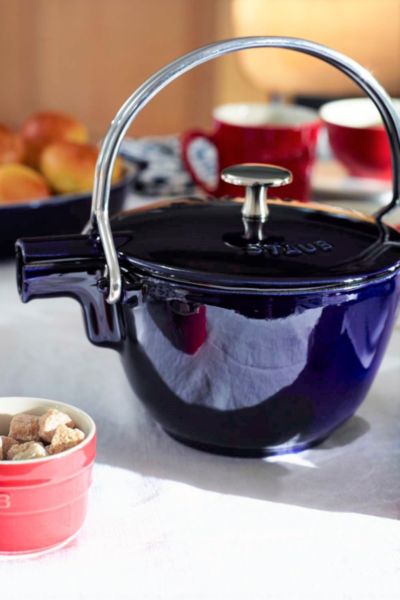 Staub Cast Iron 1-qt Round Tea Kettle In Dark Blue