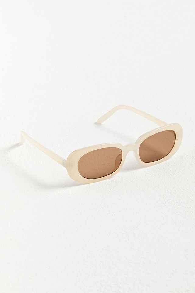 Polly Oval Sunglasses | Urban Outfitters