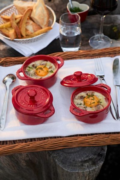 Staub 3 Piece Ceramic Mini Cocotte Set In Cherry
