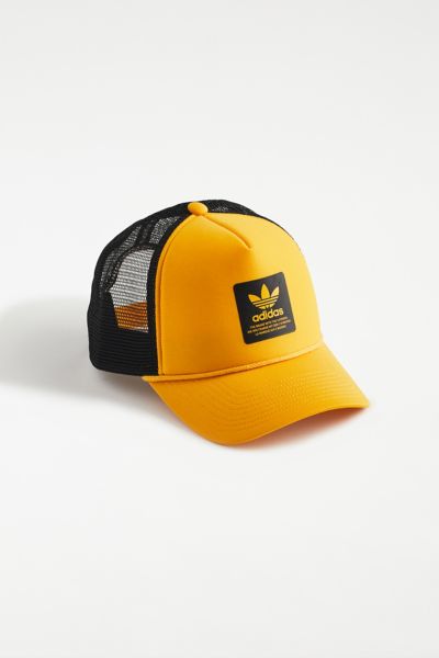 efficiënt stap in Toegepast adidas Originals Dispatch Trucker Hat | Urban Outfitters