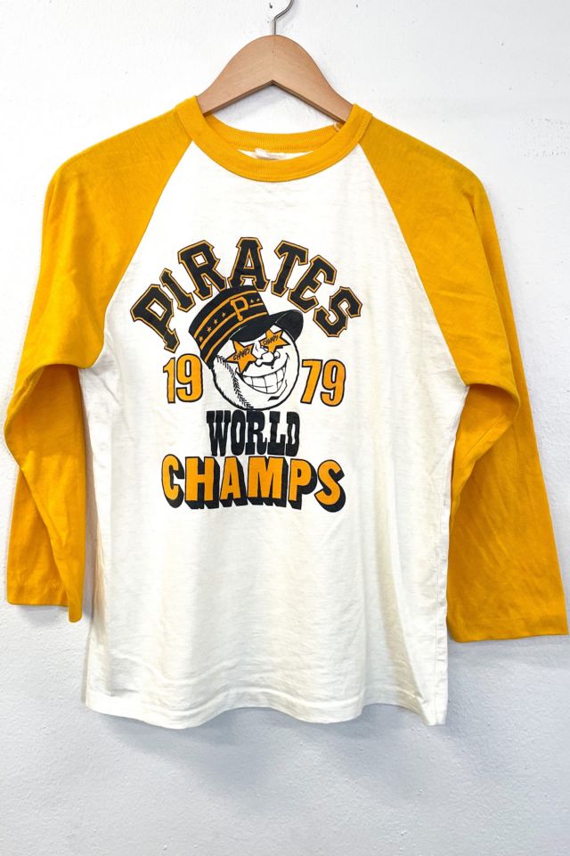 1951 Pittsburgh Pirates Artwork: ICONIC® Men's 60/40 Blend T-Shirt