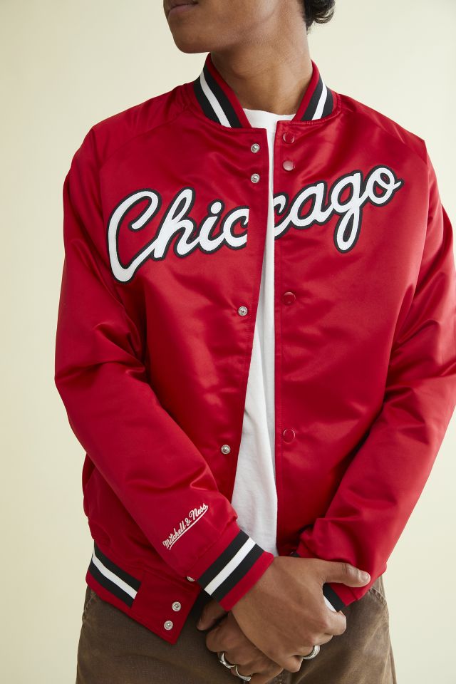 Mitchell & Ness Chicago Bulls Lightweight Satin Bomber Jacket