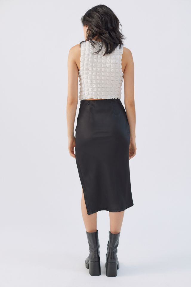 Urban outfitters outlet black satin skirt