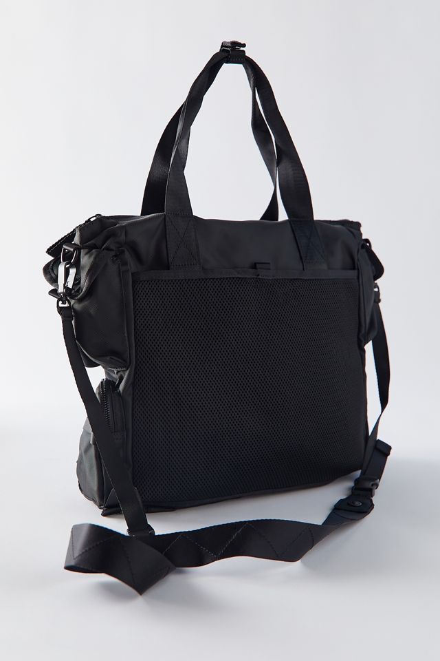 【gina】 GEORGE GINA & LUCY No Regreta Tote Bag | Urban Outfitters Canada
