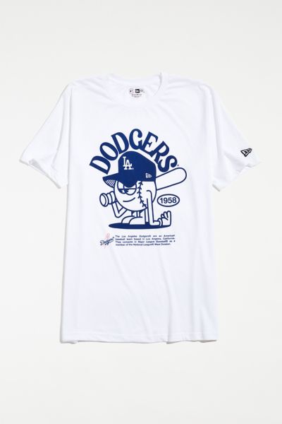 New Era Los Angeles Dodgers Camp Long Sleeve Tee in Brass, Men's at Urban Outfitters