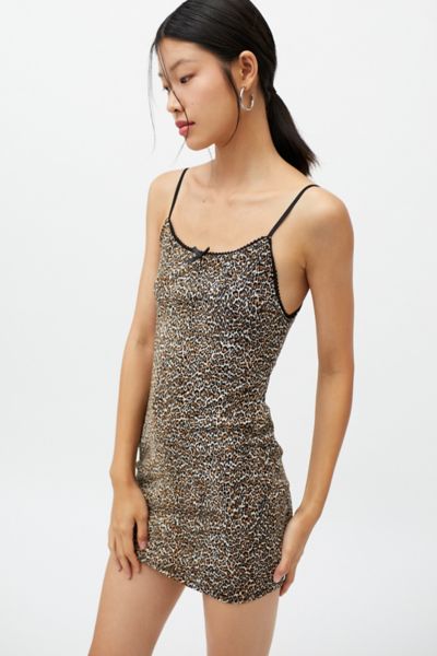 Cheetah print 2025 dress urban outfitters