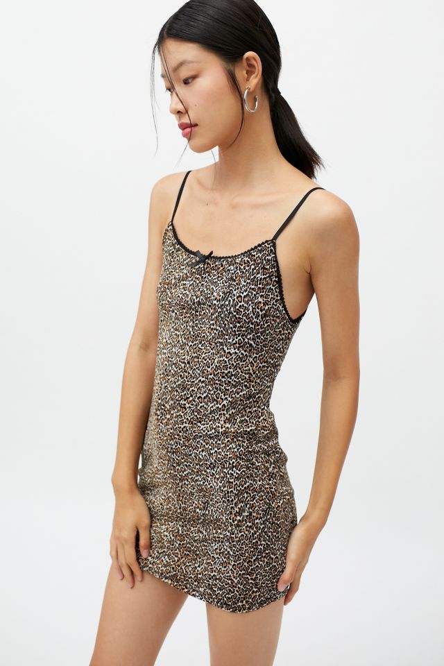 Urban outfitters 2025 cheetah dress