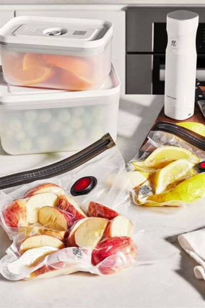 Zwilling Fresh & Save Vacuum Food Storage 7 Piece Set In Plastic At Urban Outfitters In Plastic
