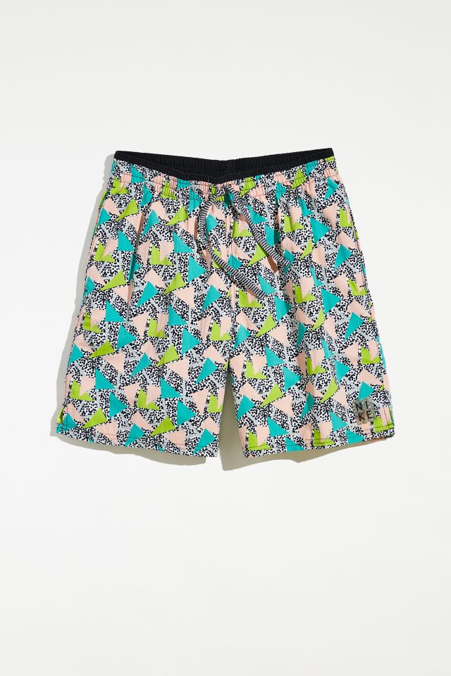 Nike Vibe Icon 7” Volley Short | Urban Outfitters