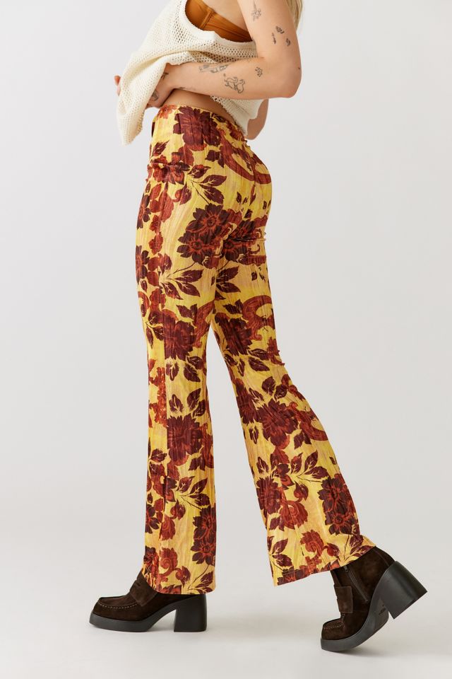 UO Apolonia Velvet Flare Pant | Urban Outfitters